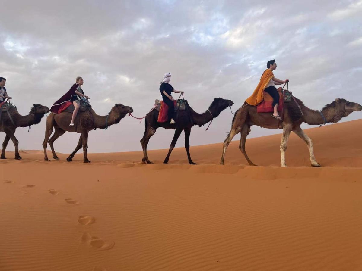 Merzouga Paradise Luxury Camp Zewnętrze zdjęcie
